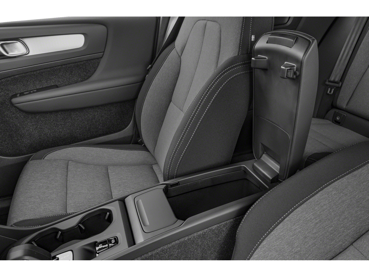 2025 Volvo XC40 B5 Plus Bright Theme