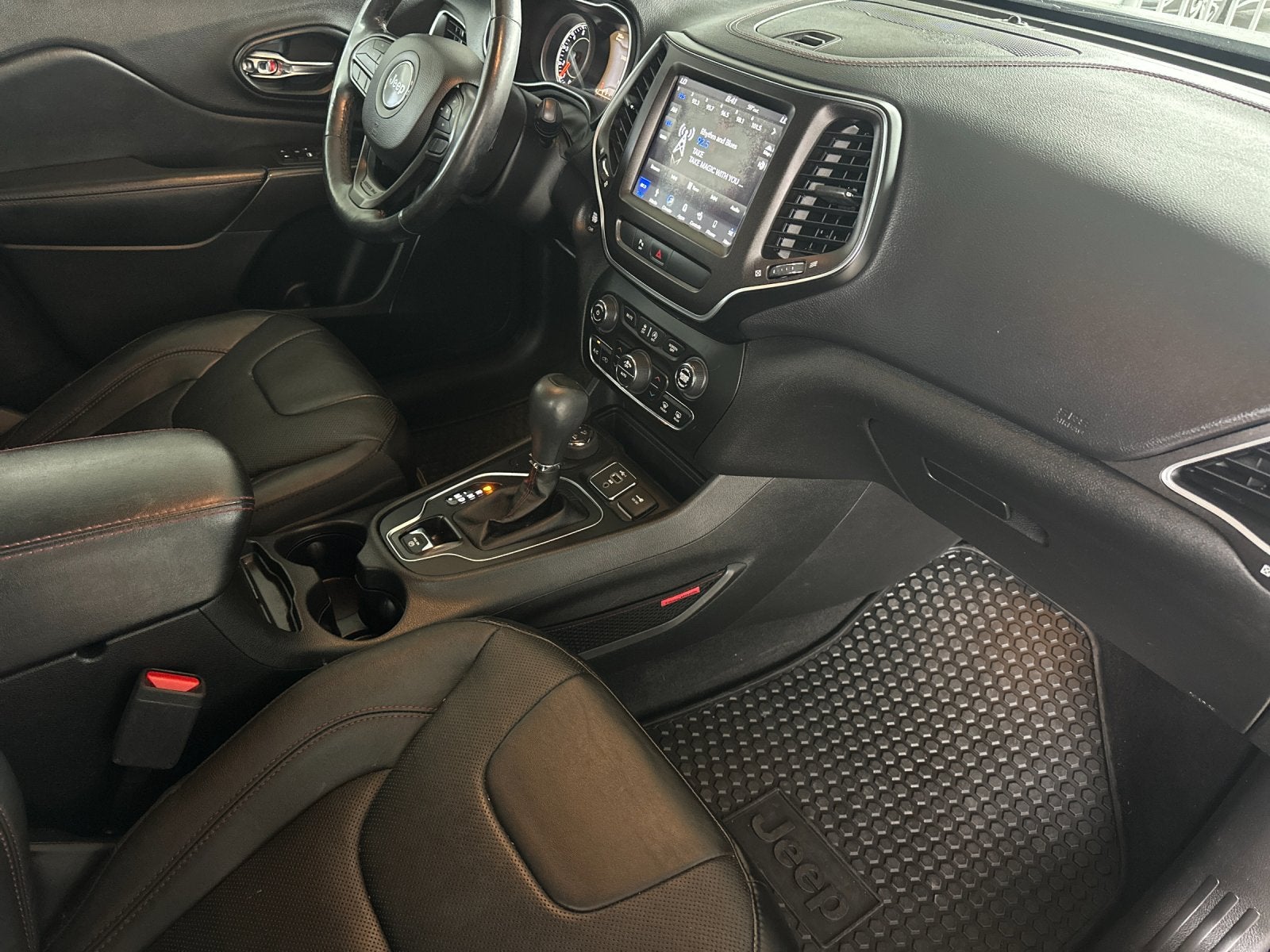 2019 Jeep Cherokee Trailhawk