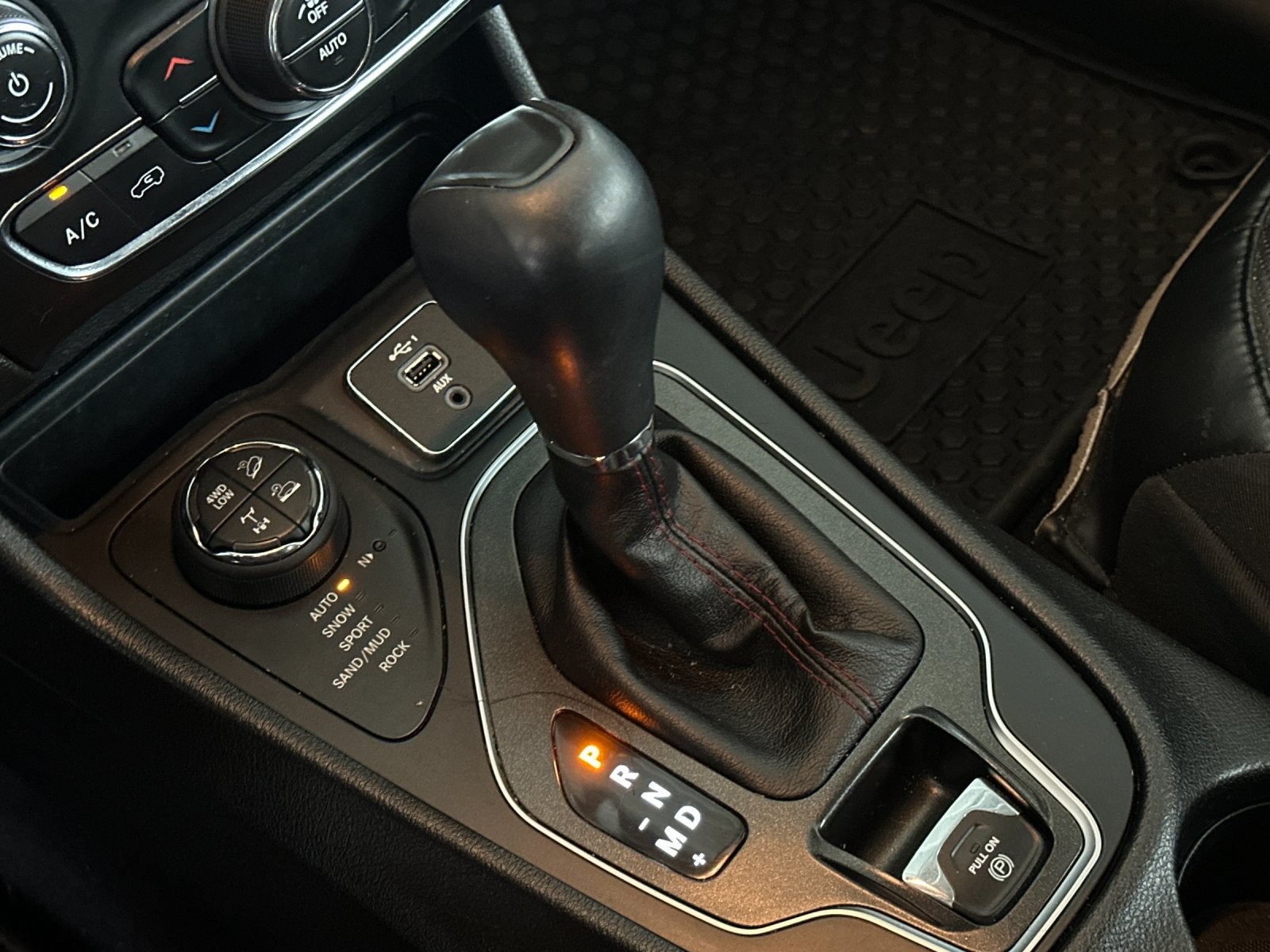 2019 Jeep Cherokee Trailhawk