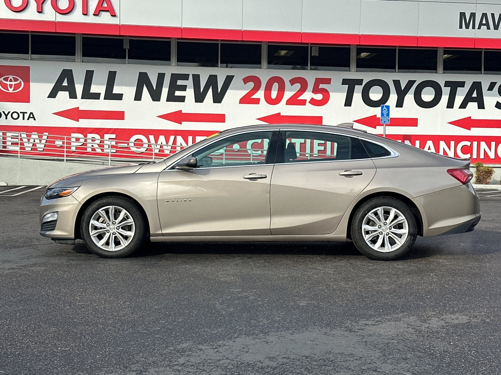 2022 Chevrolet Malibu LT