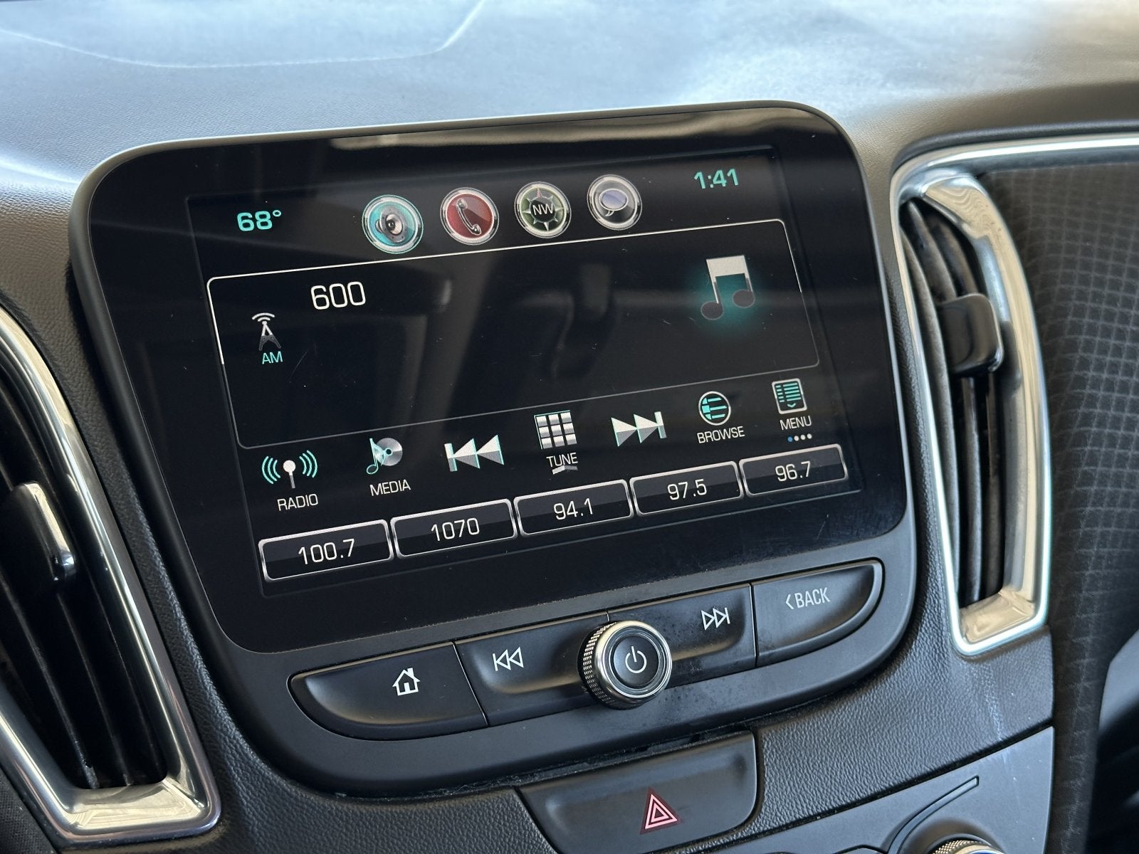 2017 Chevrolet Malibu LT 1LT