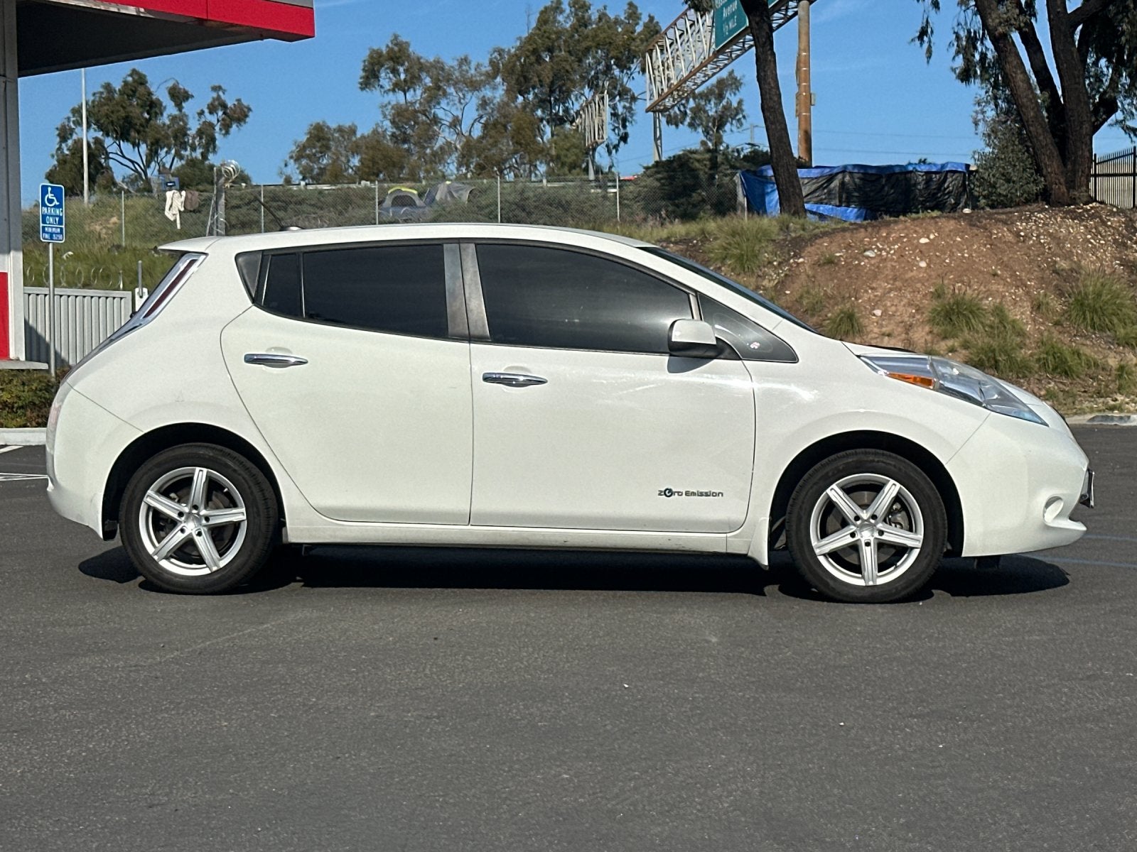 2015 Nissan Leaf S