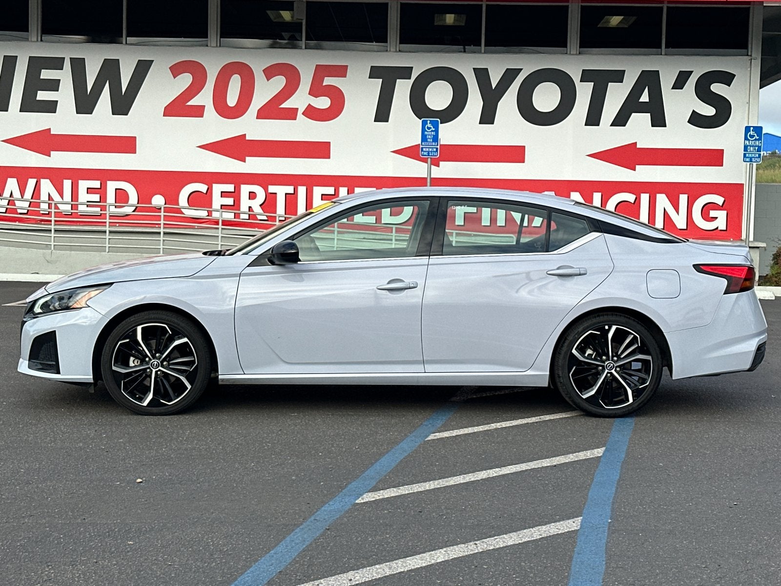 2024 Nissan Altima 2.5 SR