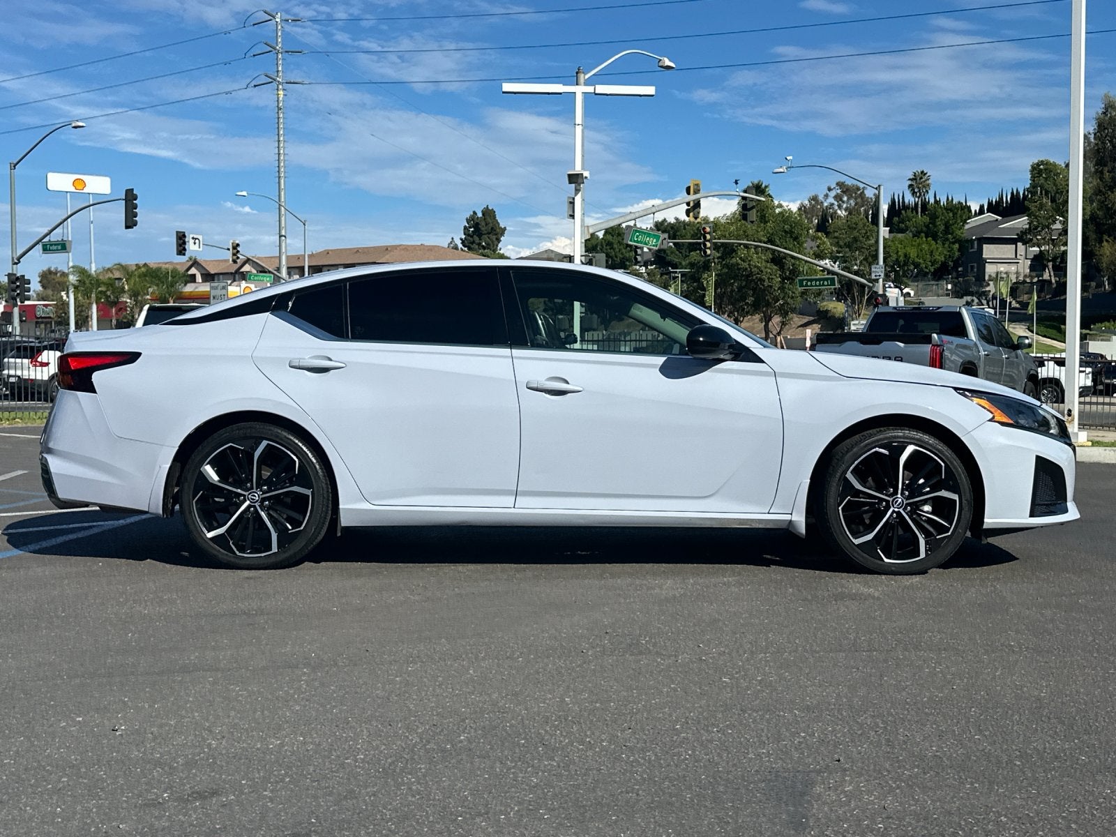 2023 Nissan Altima 2.5 SR