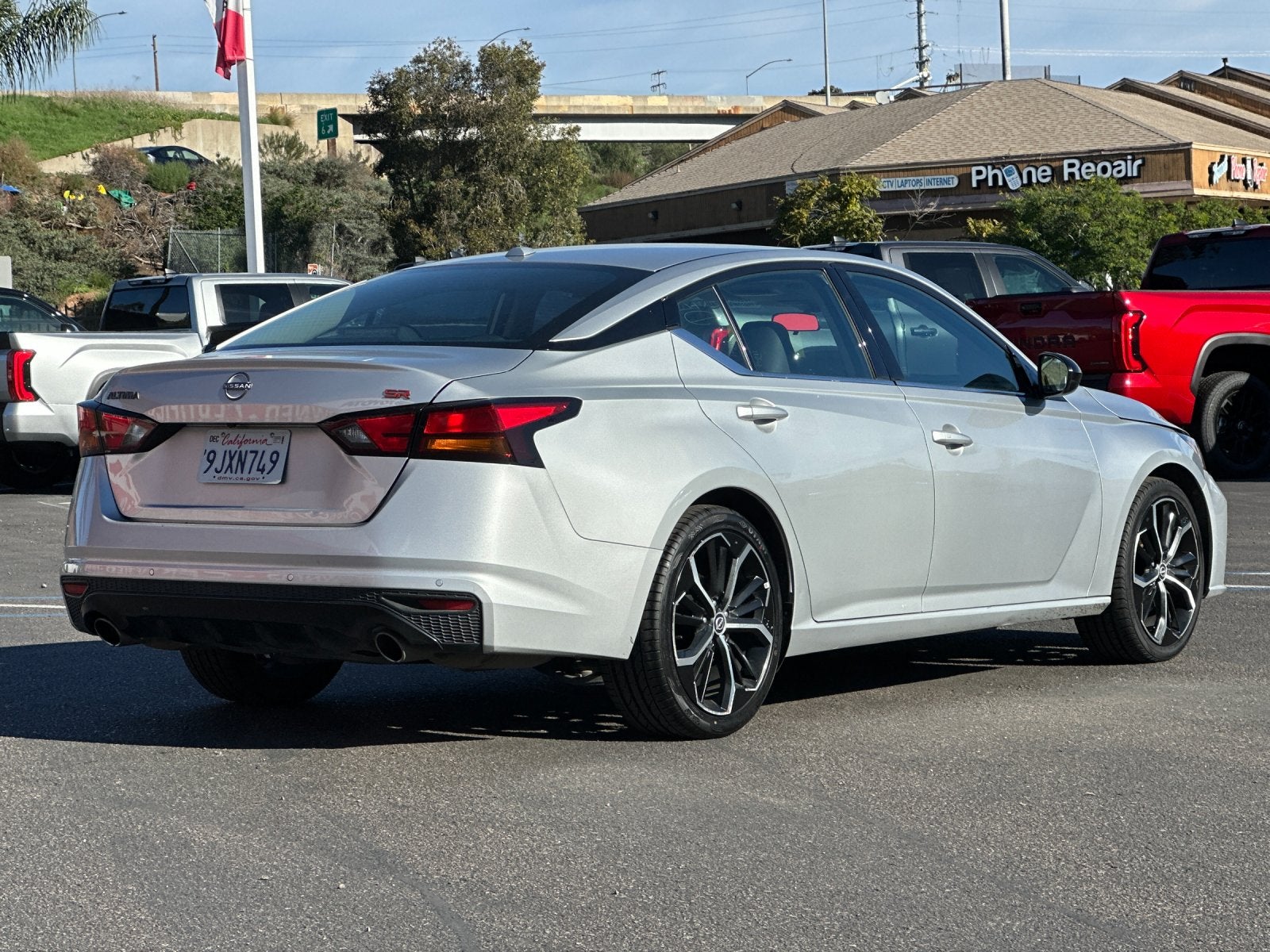 2024 Nissan Altima 2.5 SR