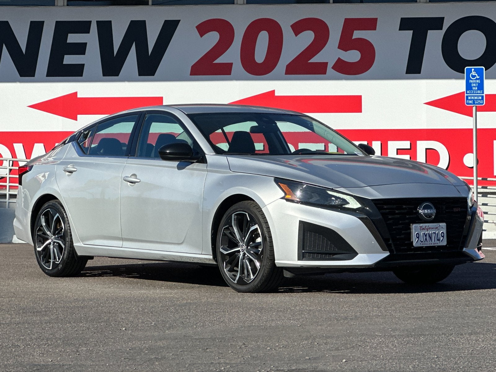 2024 Nissan Altima 2.5 SR