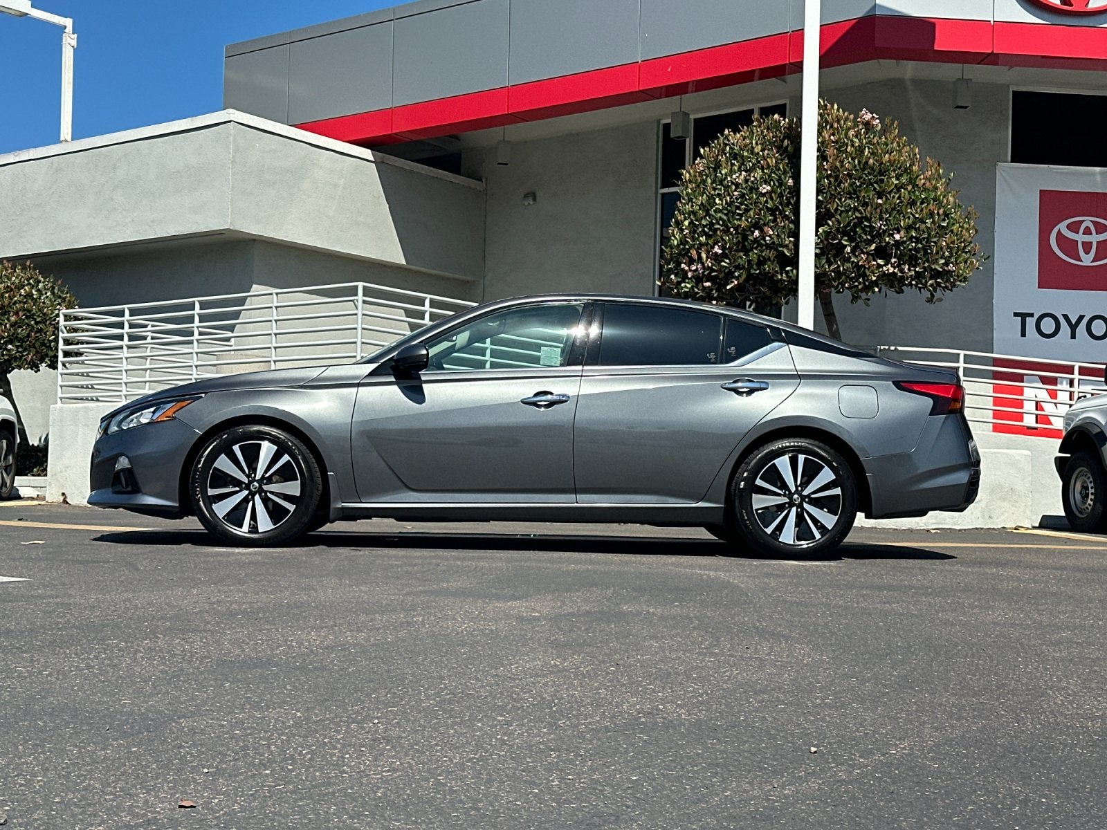 Used 2019 Nissan Altima SV with VIN 1N4BL4DV3KC206062 for sale in Lemon Grove, CA