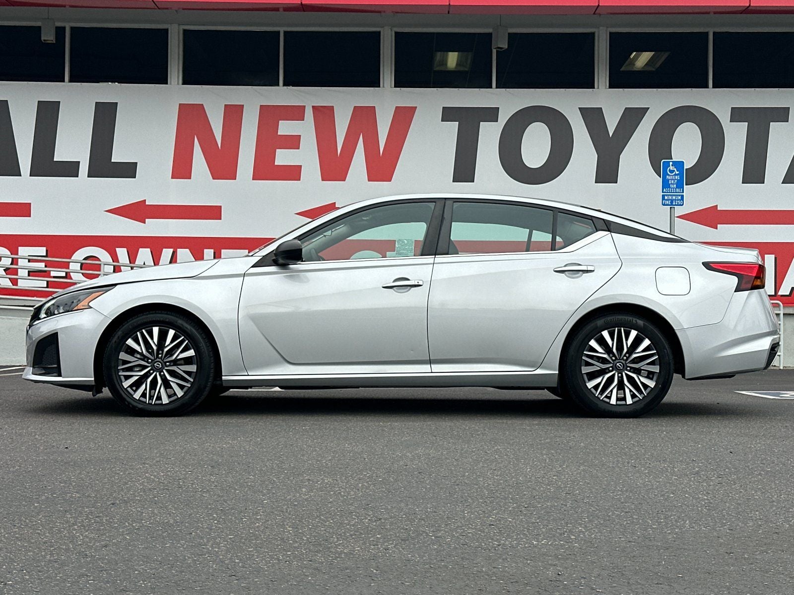 Used 2024 Nissan Altima SV with VIN 1N4BL4DV6RN303125 for sale in Lemon Grove, CA