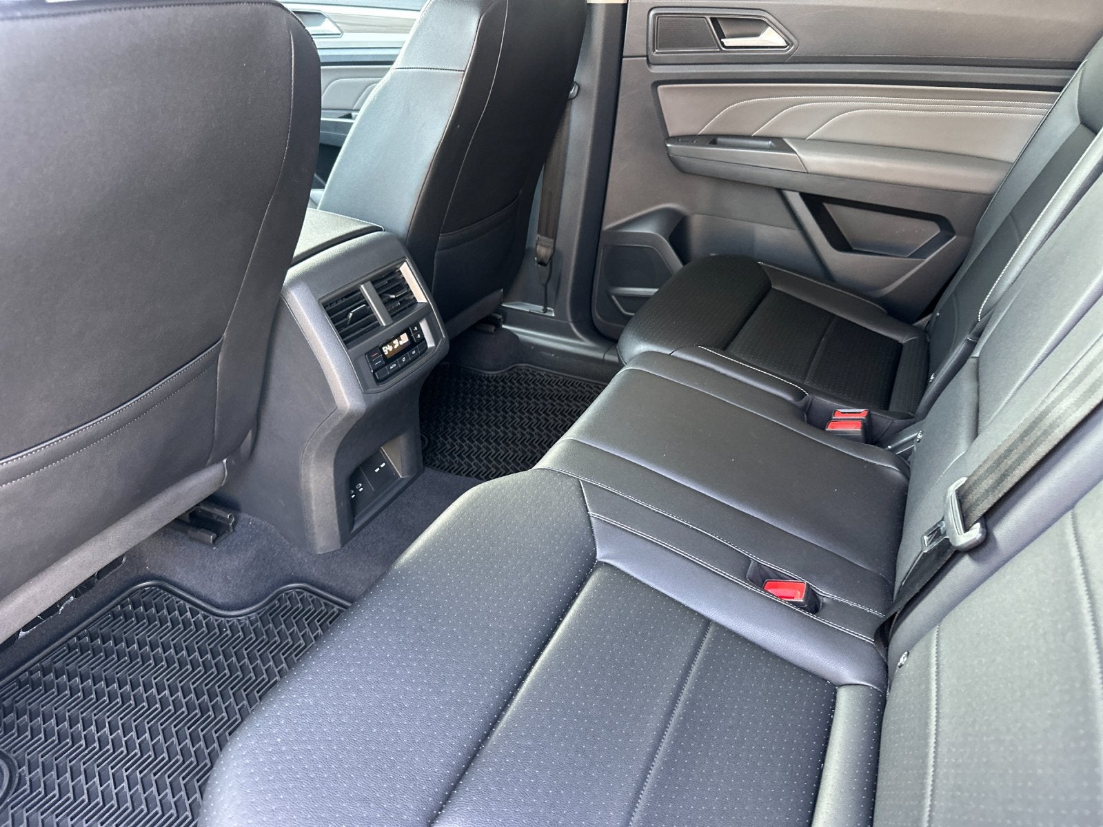 2023 Volkswagen Atlas SEL