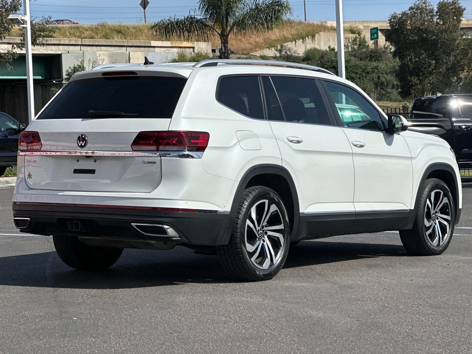 2023 Volkswagen Atlas SEL