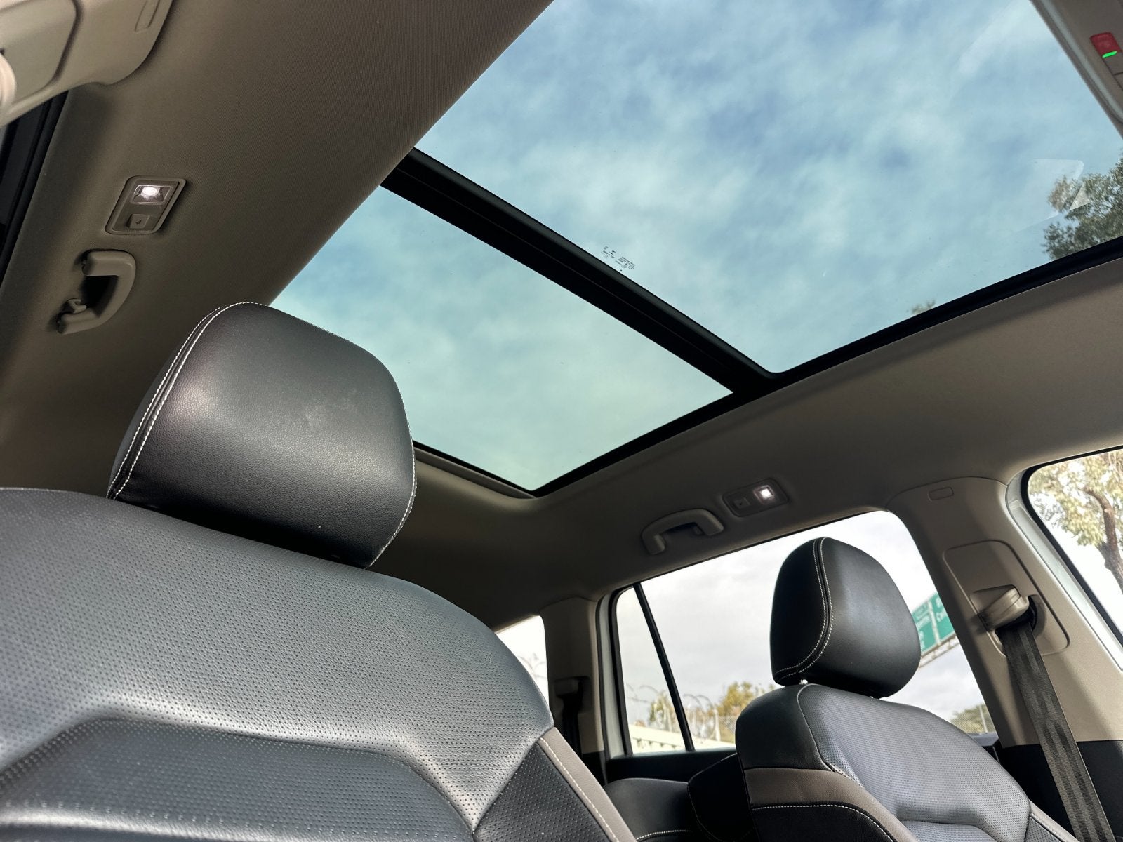 2023 Volkswagen Atlas 3.6L V6 SEL Premium R-Line