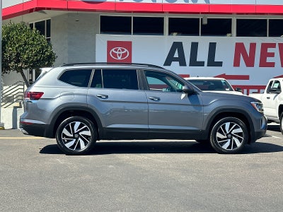 2025 Volkswagen Atlas 2.0T SE w/Technology