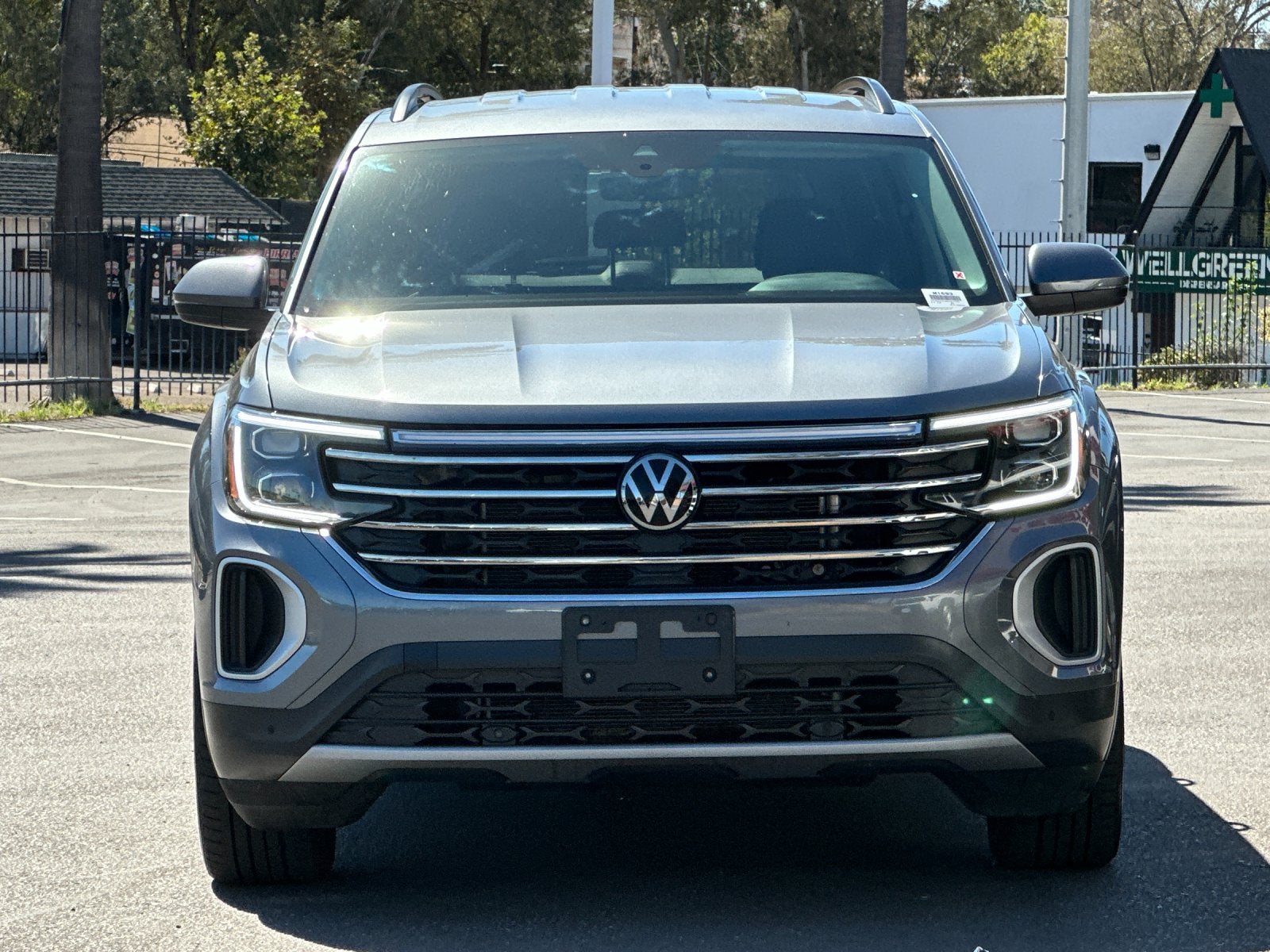 2025 Volkswagen Atlas 2.0T SE w/Technology