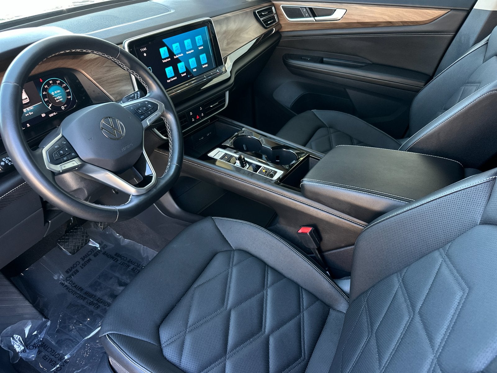 2025 Volkswagen Atlas 2.0T SE w/Technology
