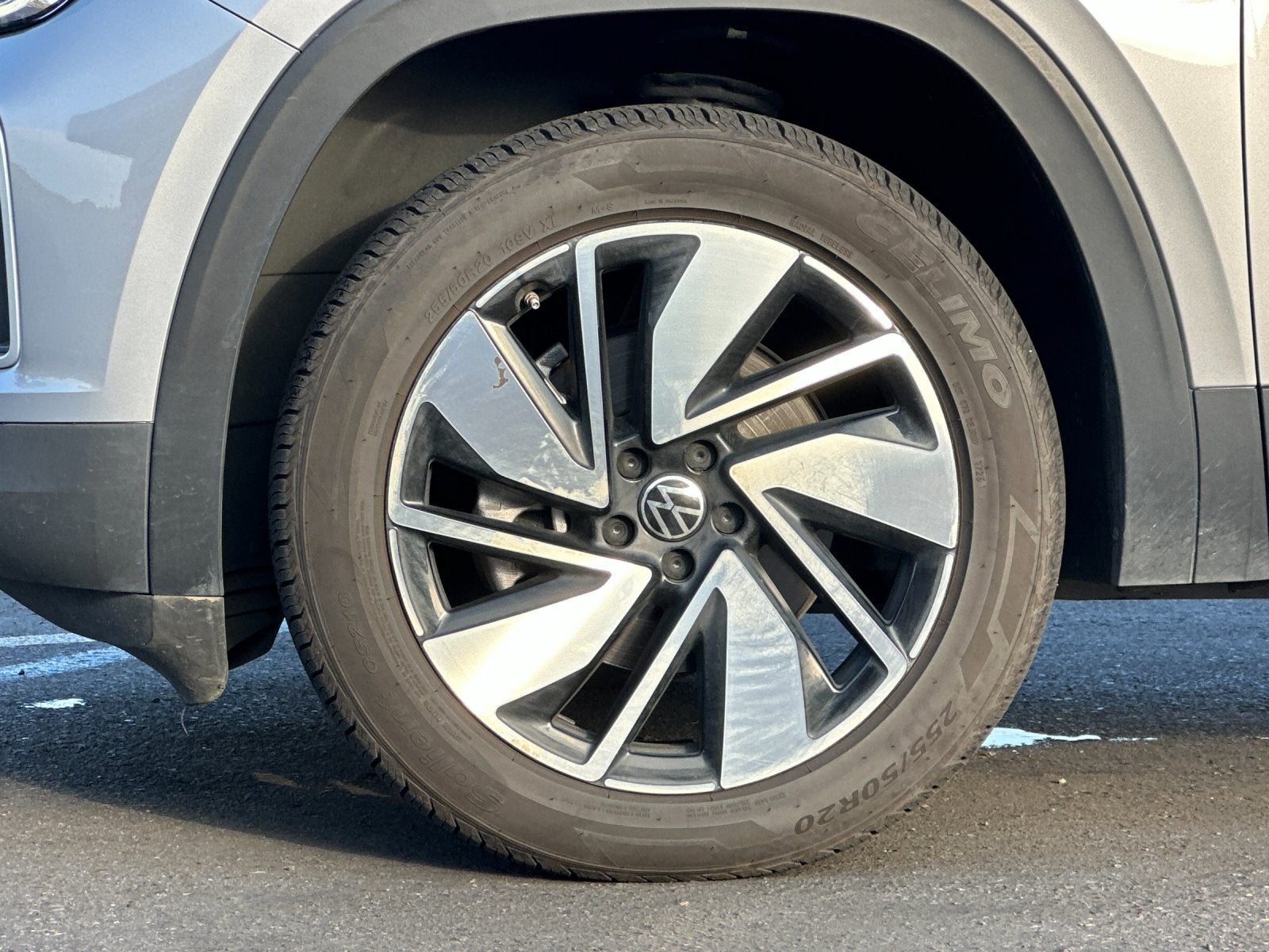 2024 Volkswagen Atlas 2.0T SE w/Technology