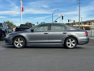 2014 Volkswagen Passat 1.8T Wolfsburg Edition