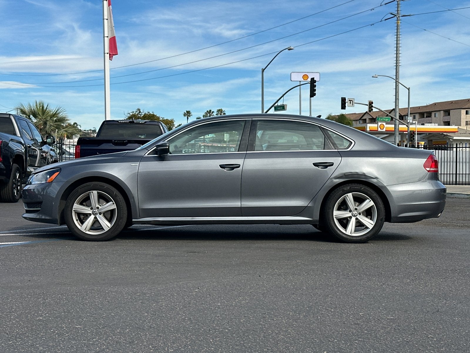 2014 Volkswagen Passat 1.8T Wolfsburg Edition