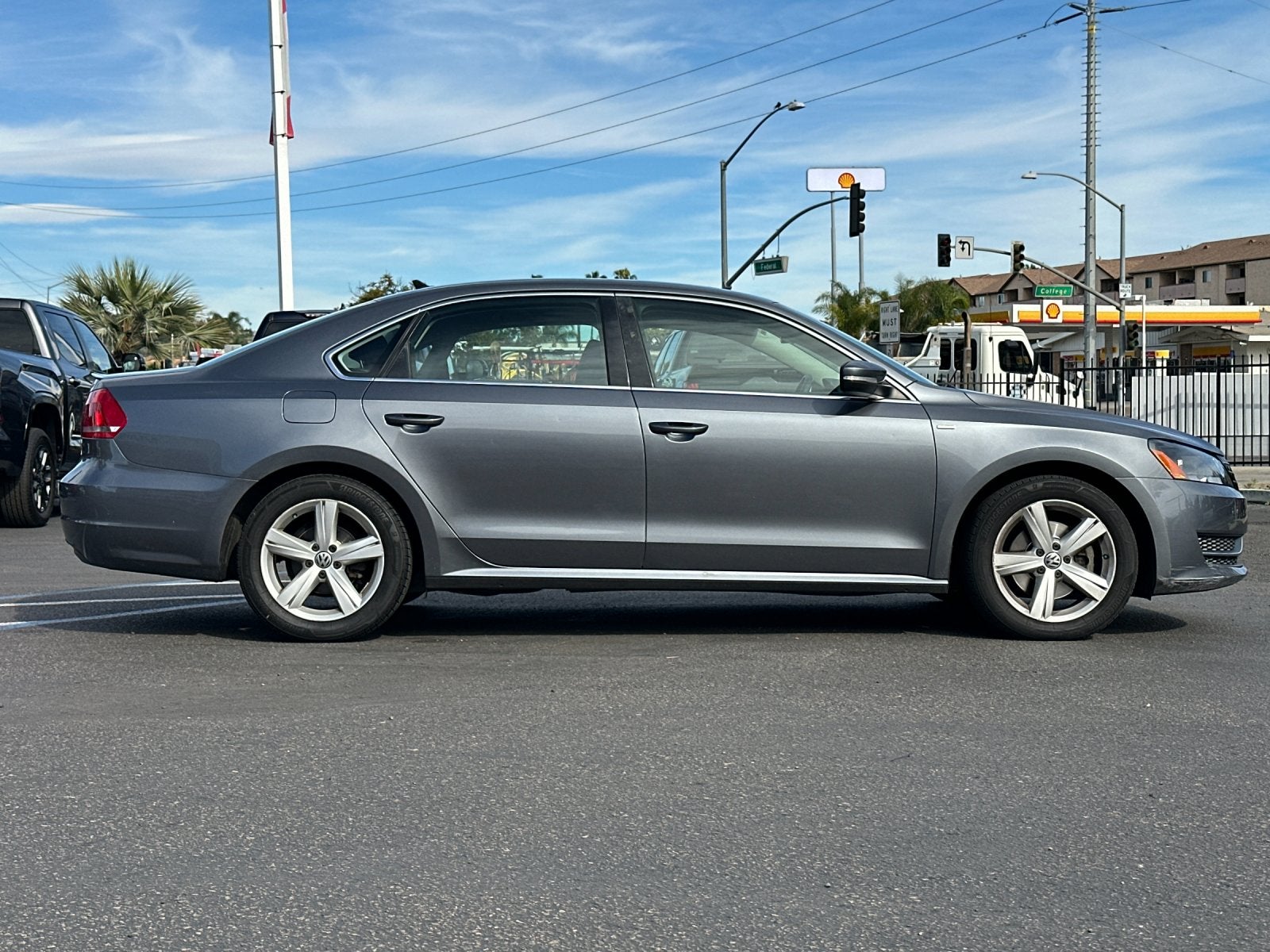 2014 Volkswagen Passat 1.8T Wolfsburg Edition