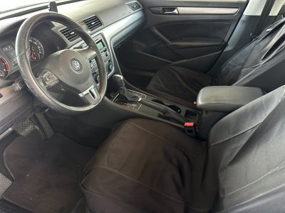 2014 Volkswagen Passat 1.8T Wolfsburg Edition