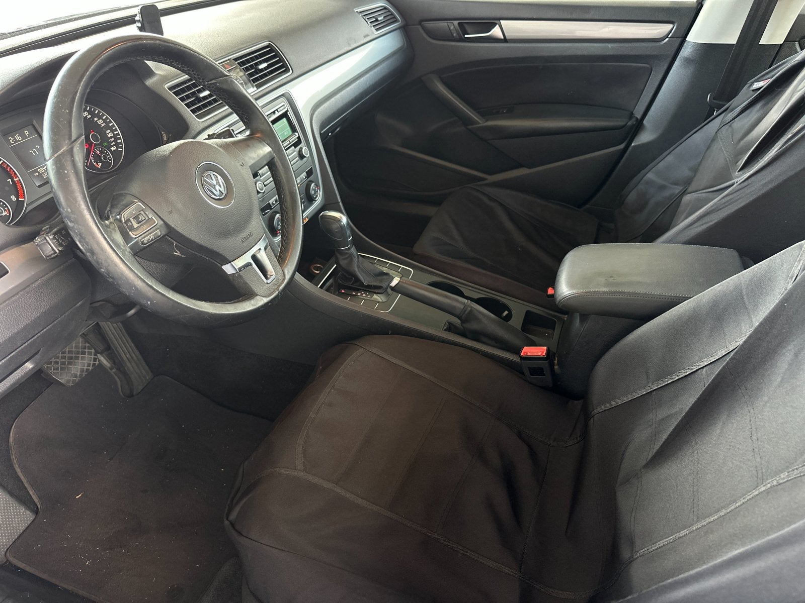 2014 Volkswagen Passat 1.8T Wolfsburg Edition