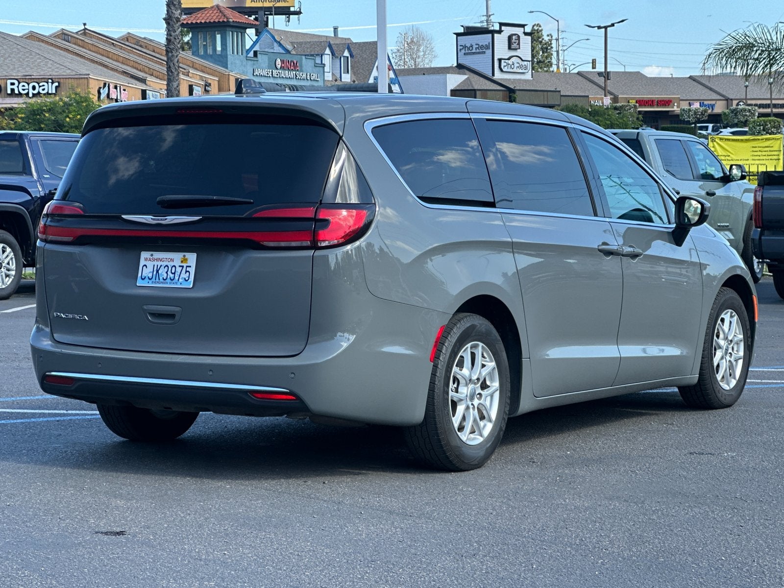 2023 Chrysler Pacifica Touring L