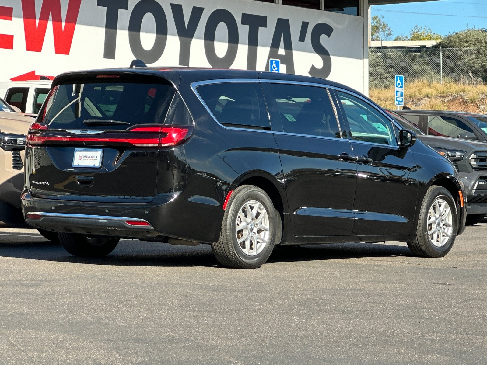 2024 Chrysler Pacifica Touring L