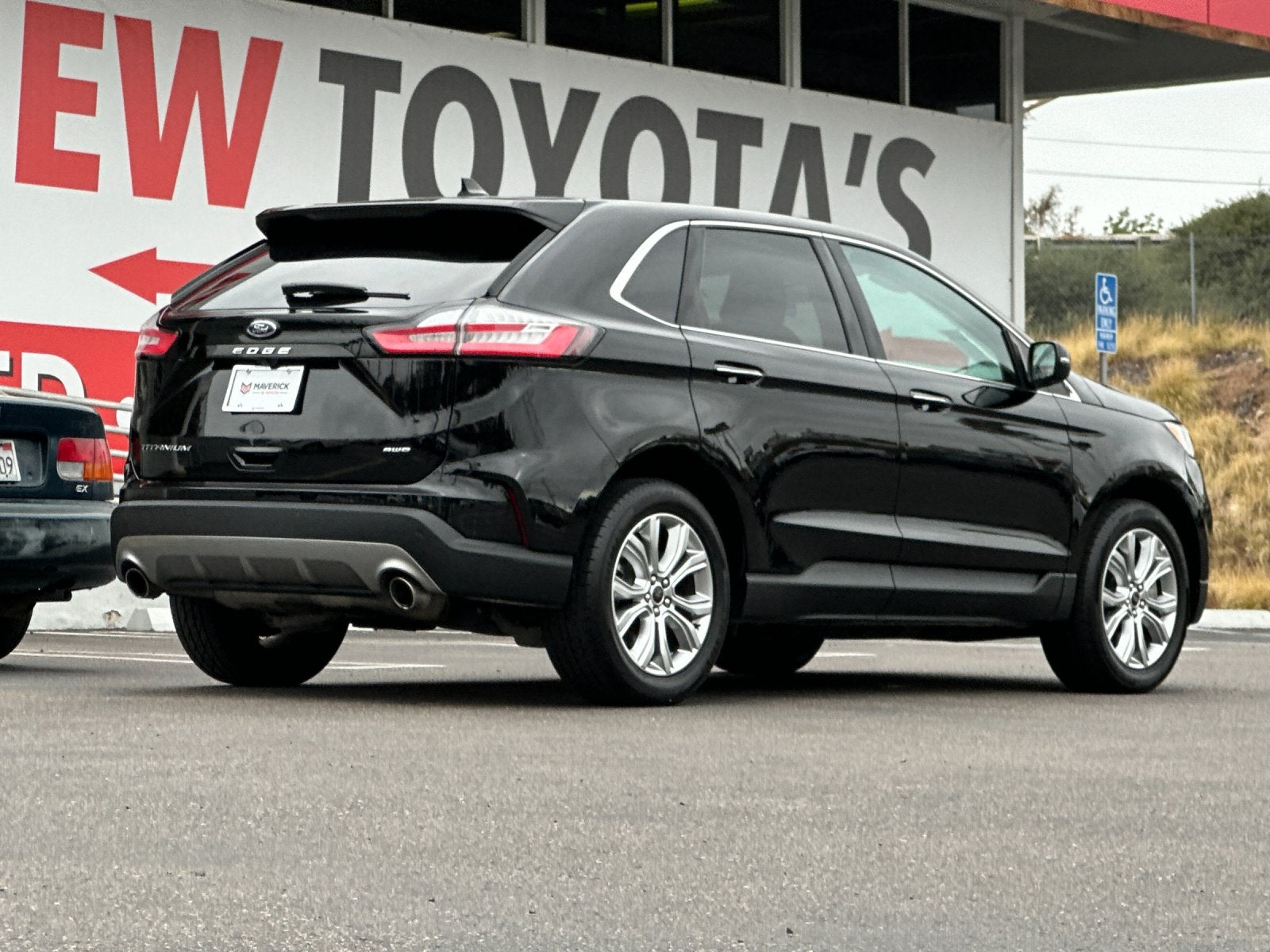 2024 Ford Edge Titanium