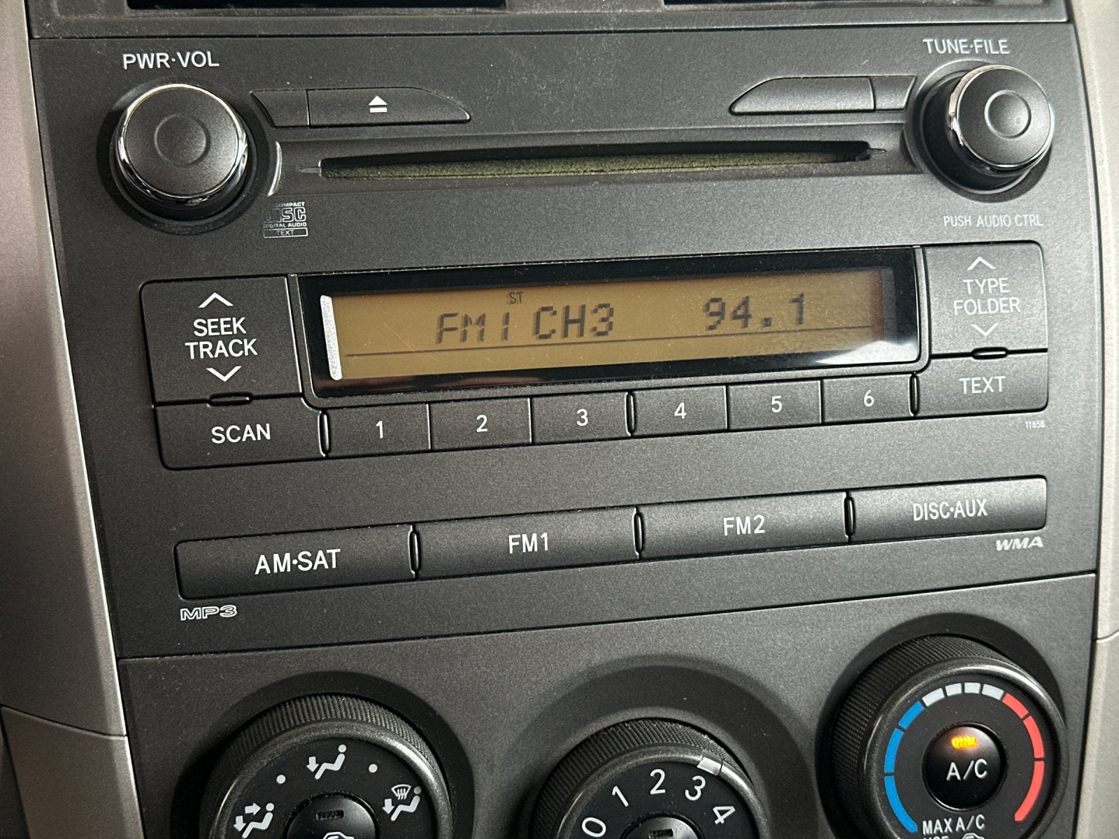 2011 Toyota Corolla LE