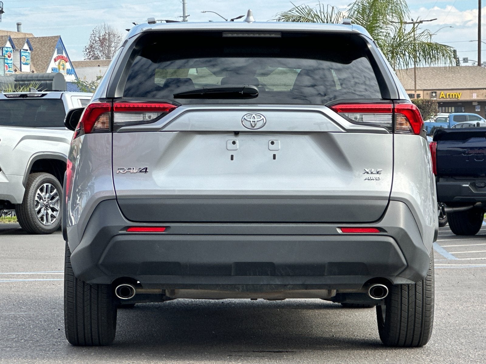 2025 Toyota RAV4 XLE Premium