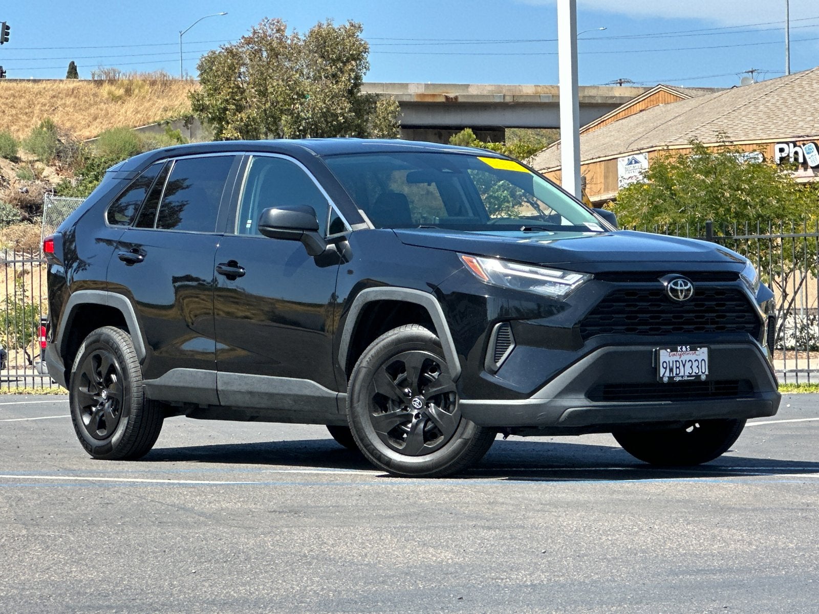 2023 Toyota RAV4 LE