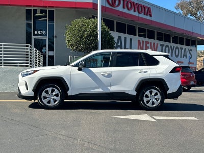 2025 Toyota RAV4 LE