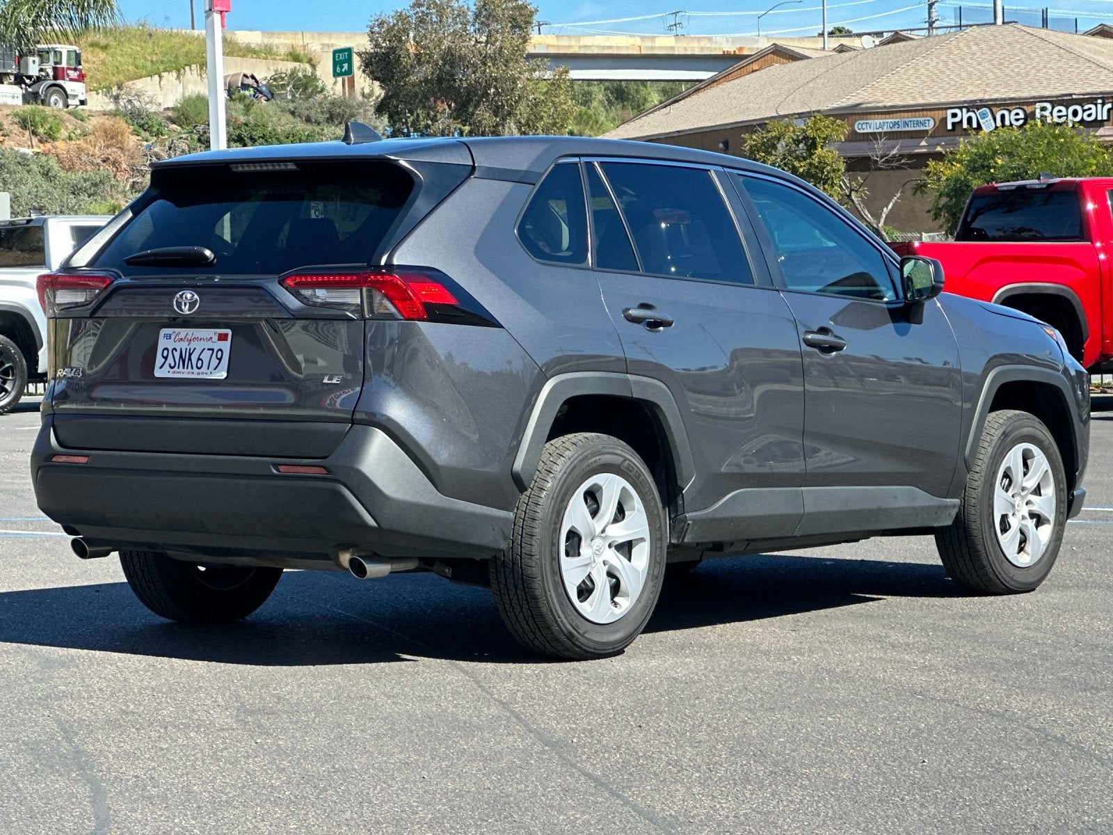 2025 Toyota RAV4 LE