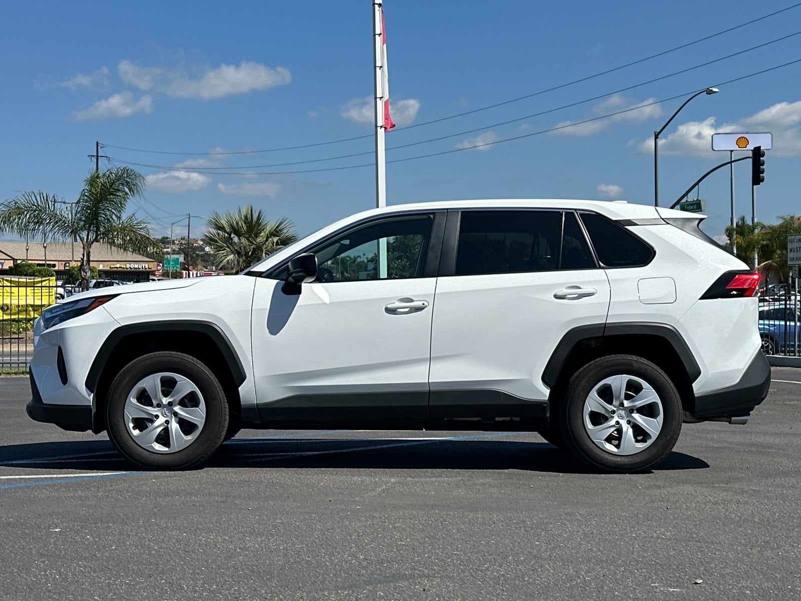 2025 Toyota RAV4 LE