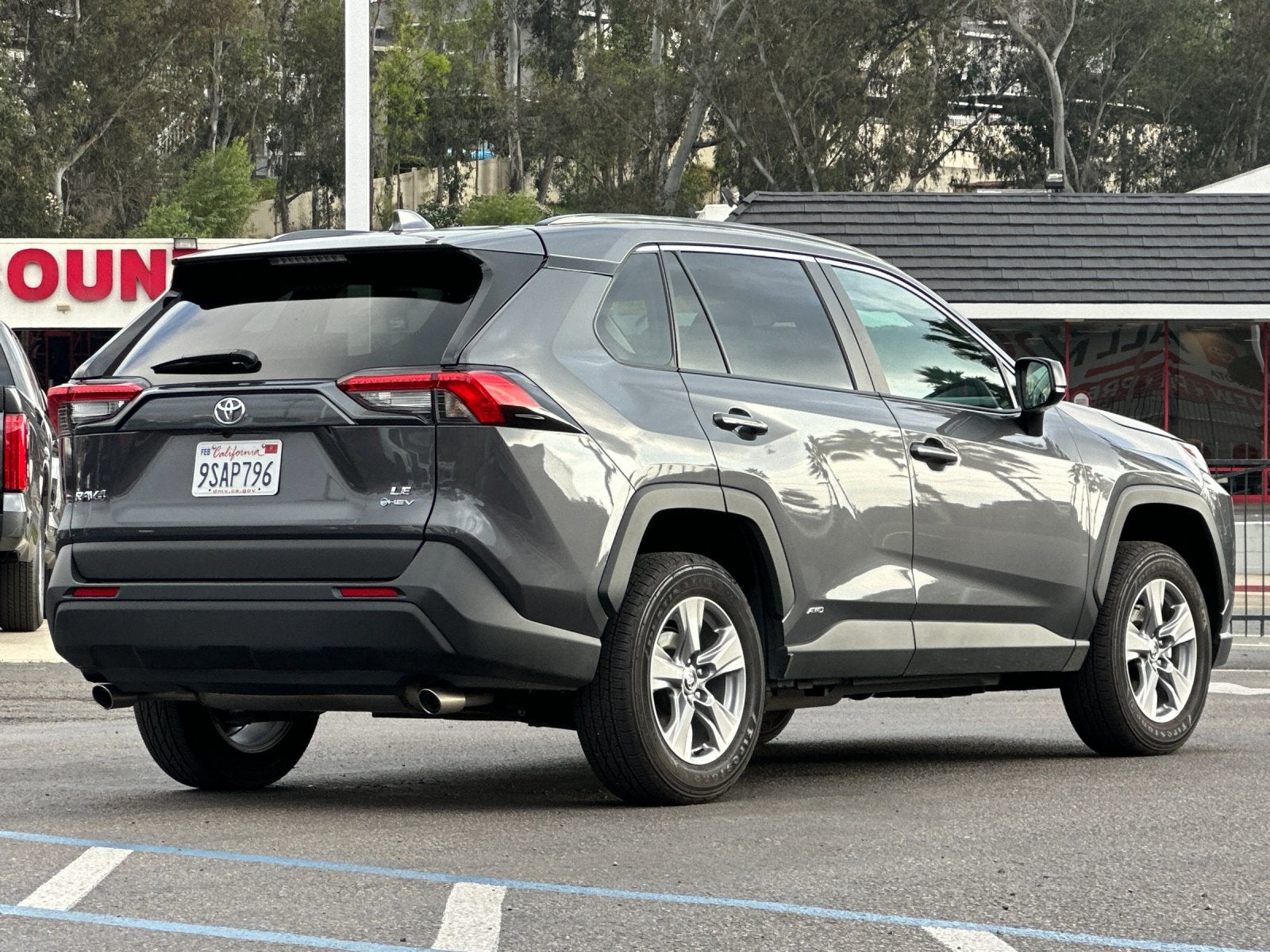 2025 Toyota RAV4 Hybrid LE