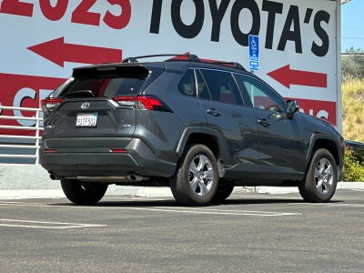 2025 Toyota RAV4 XLE