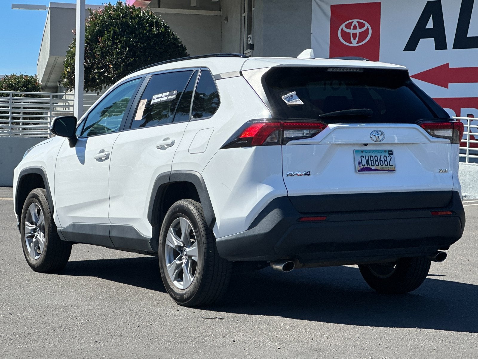 2024 Toyota RAV4 XLE