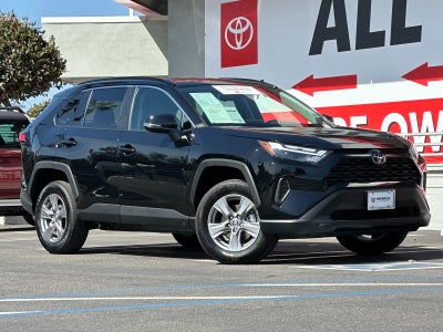 2025 Toyota RAV4 XLE