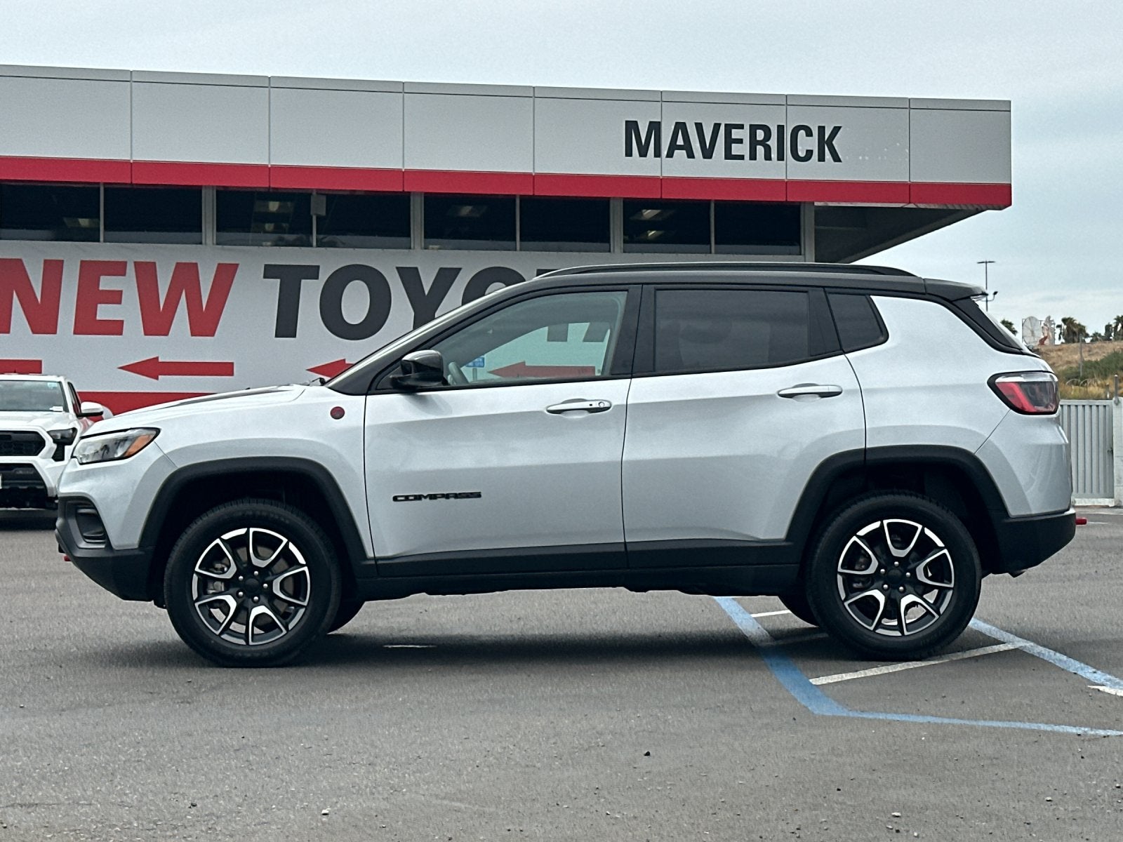 Used 2024 Jeep Compass Trailhawk with VIN 3C4NJDDN8RT149580 for sale in Lemon Grove, CA