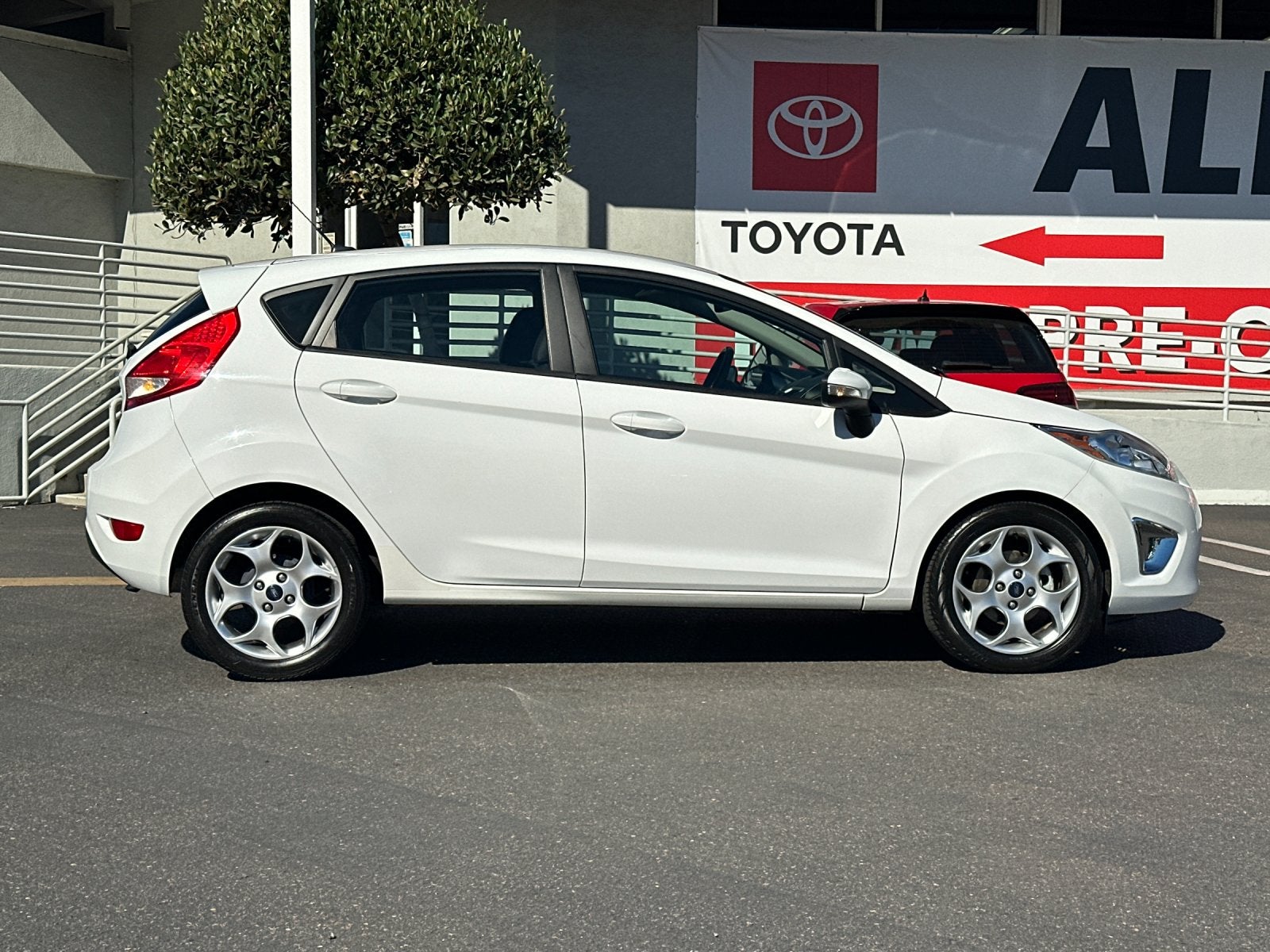 2011 Ford Fiesta SES