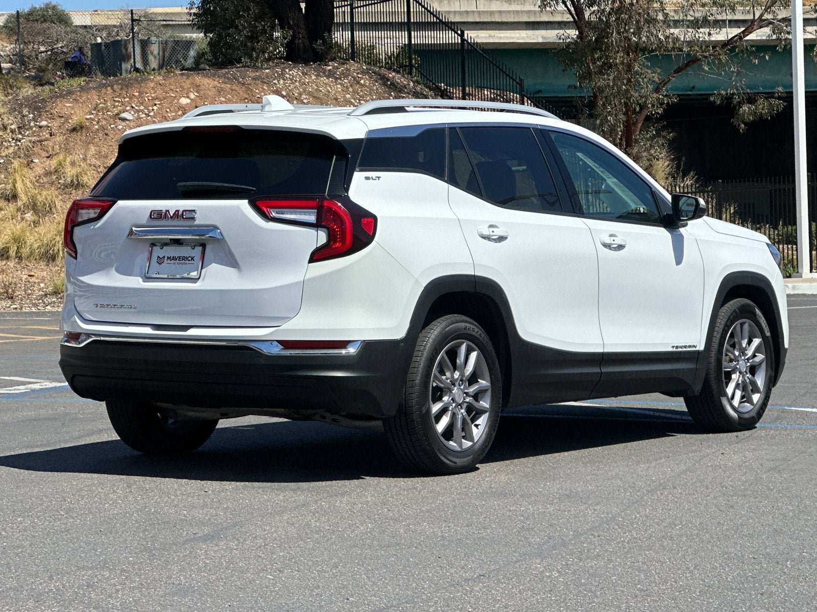 2024 GMC Terrain SLT