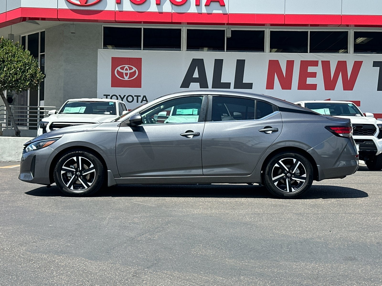 Used 2025 Nissan Sentra SV with VIN 3N1AB8CV9SY218518 for sale in Lemon Grove, CA