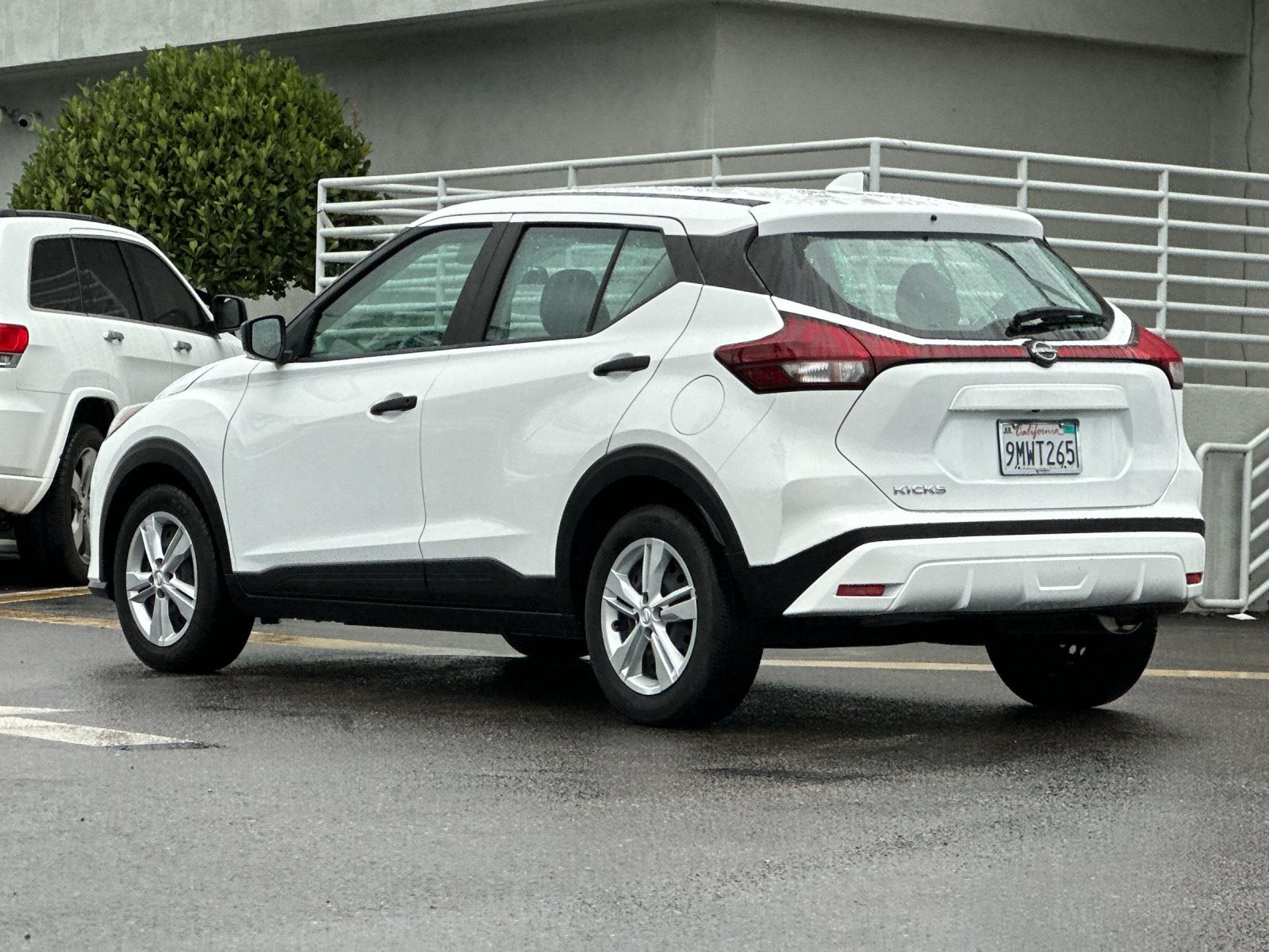 2024 Nissan Kicks S