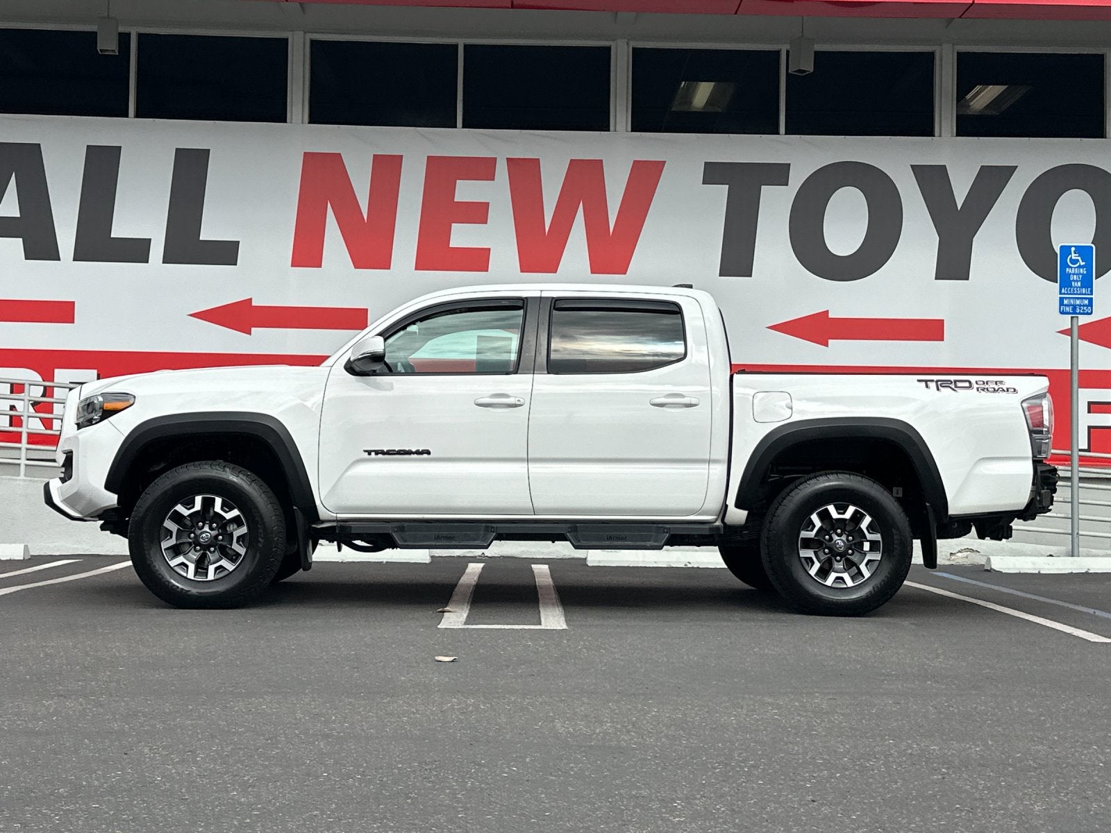 2022 Toyota Tacoma TRD Off-Road V6
