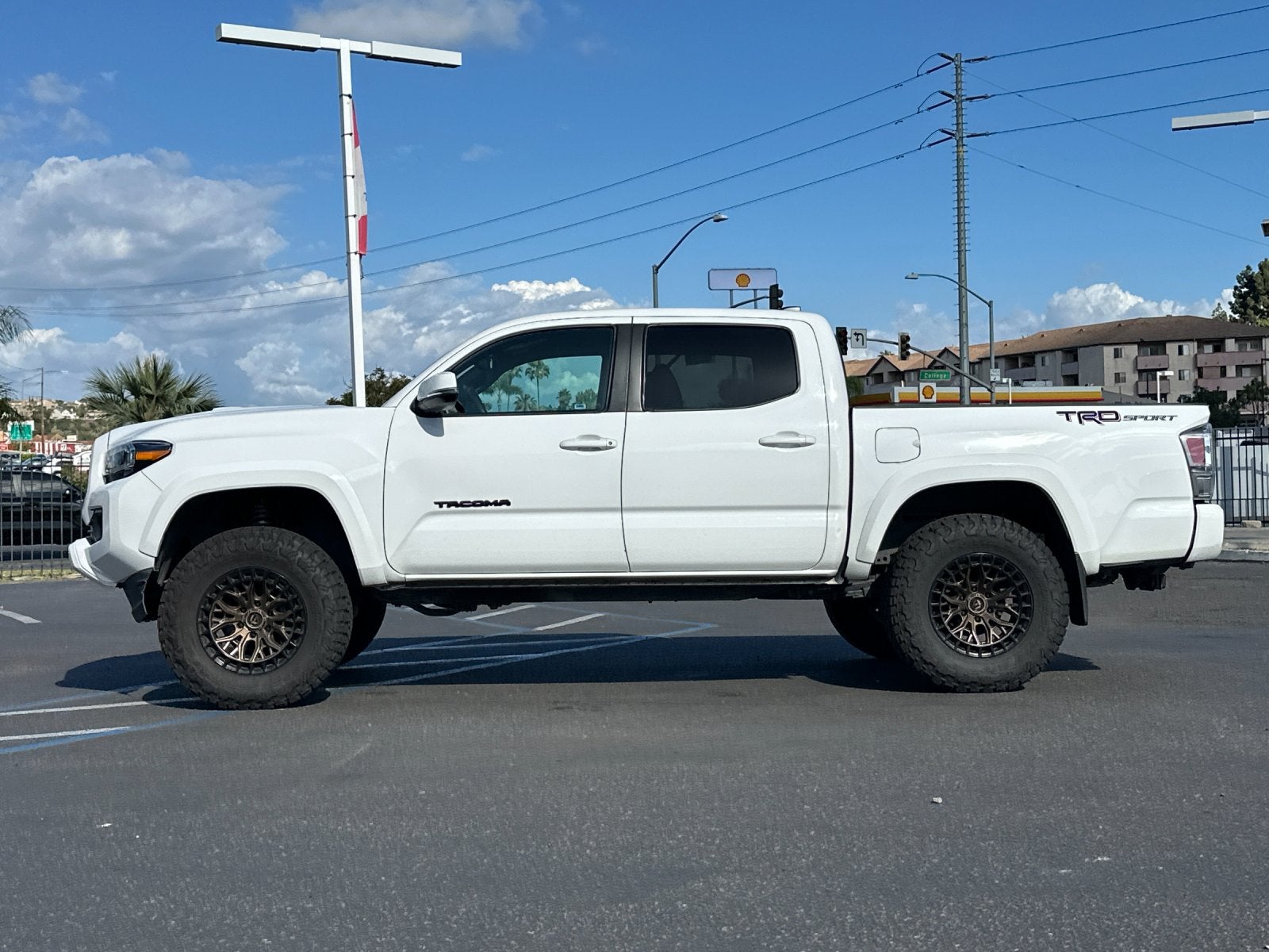 2023 Toyota Tacoma TRD Sport V6