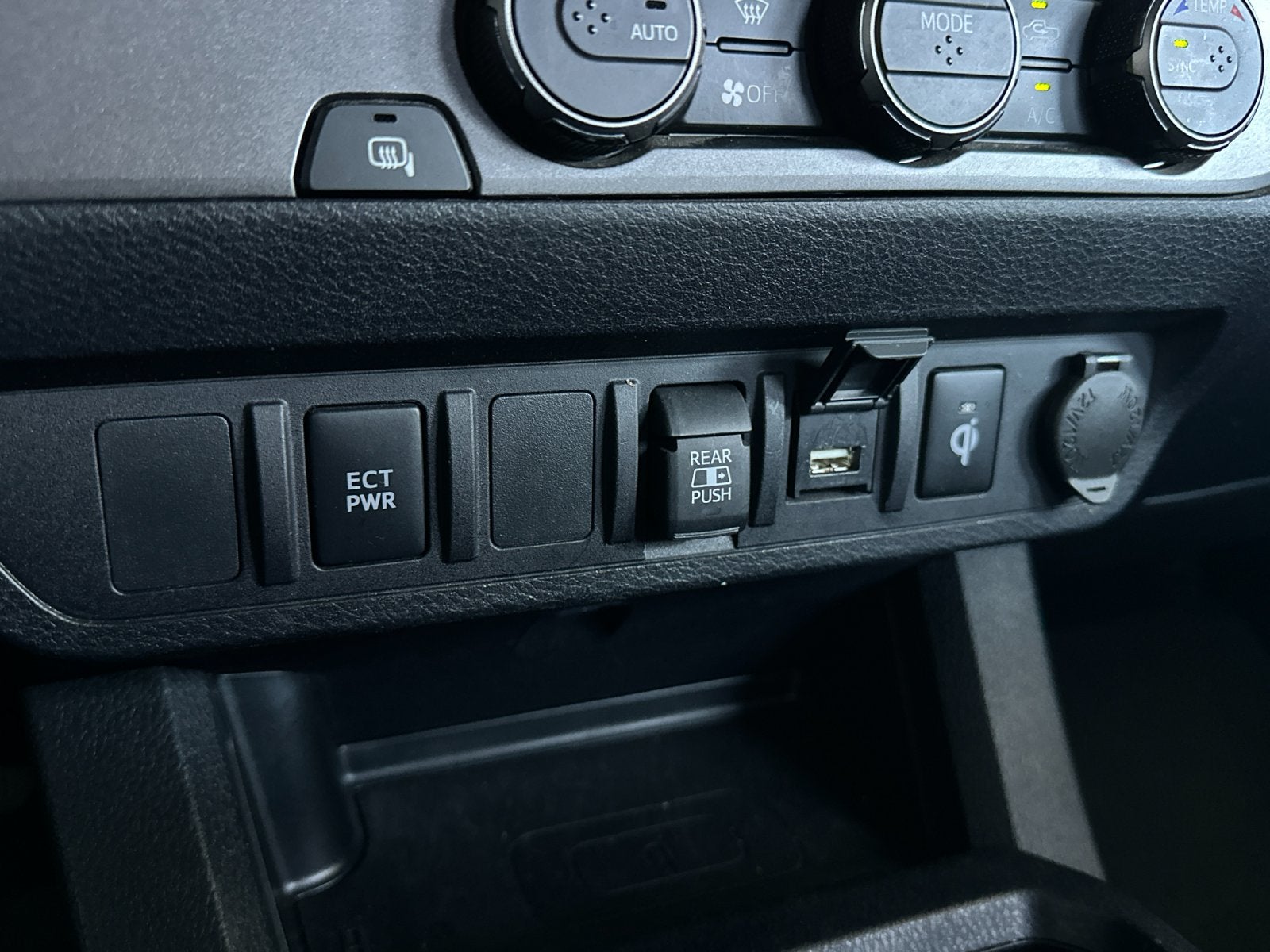 2023 Toyota Tacoma TRD Sport V6