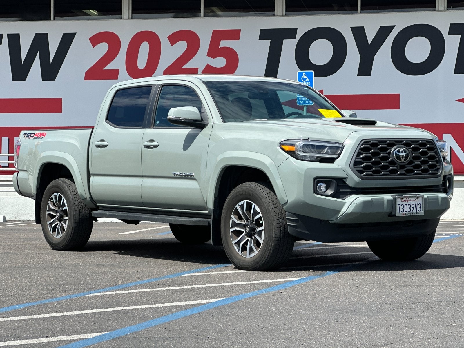 2023 Toyota Tacoma TRD Sport V6
