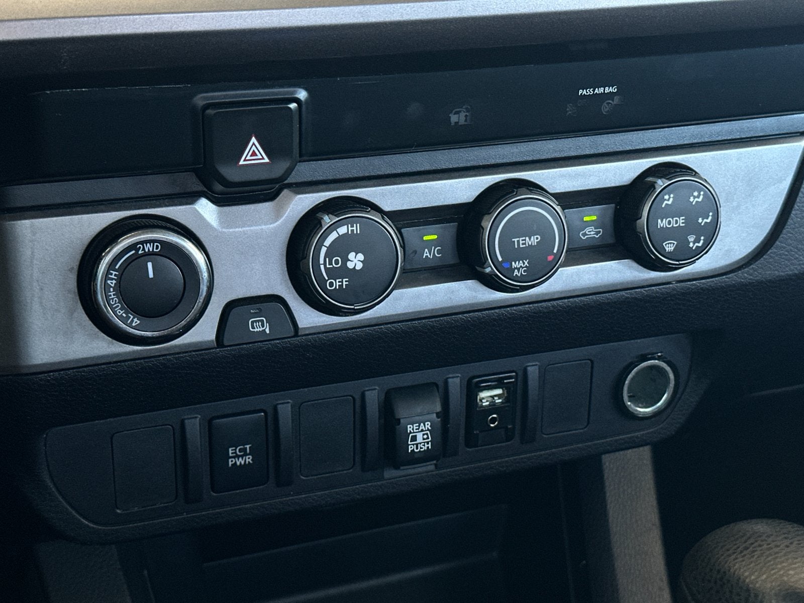 2019 Toyota Tacoma SR5 V6