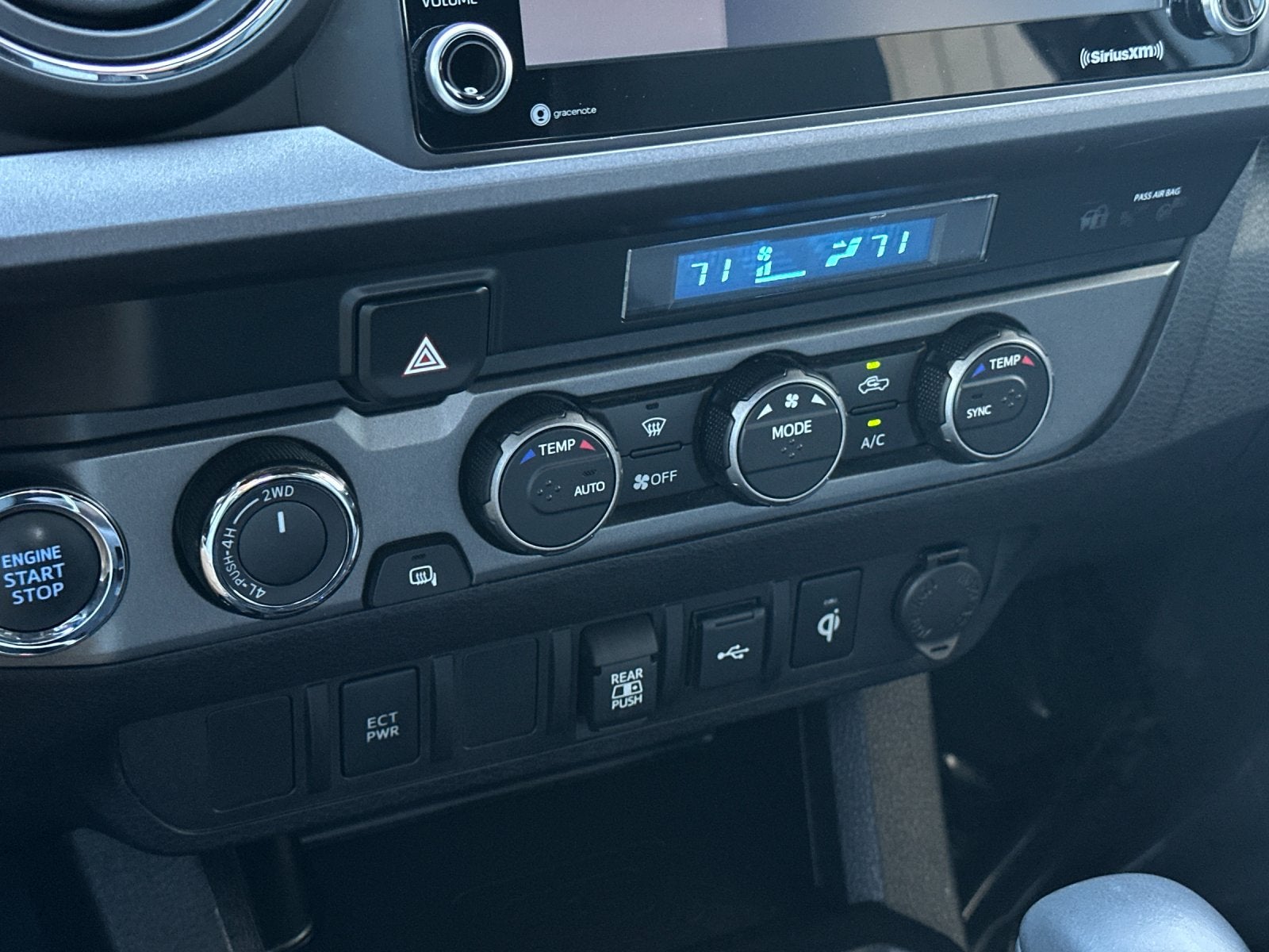 2023 Toyota Tacoma TRD Sport V6