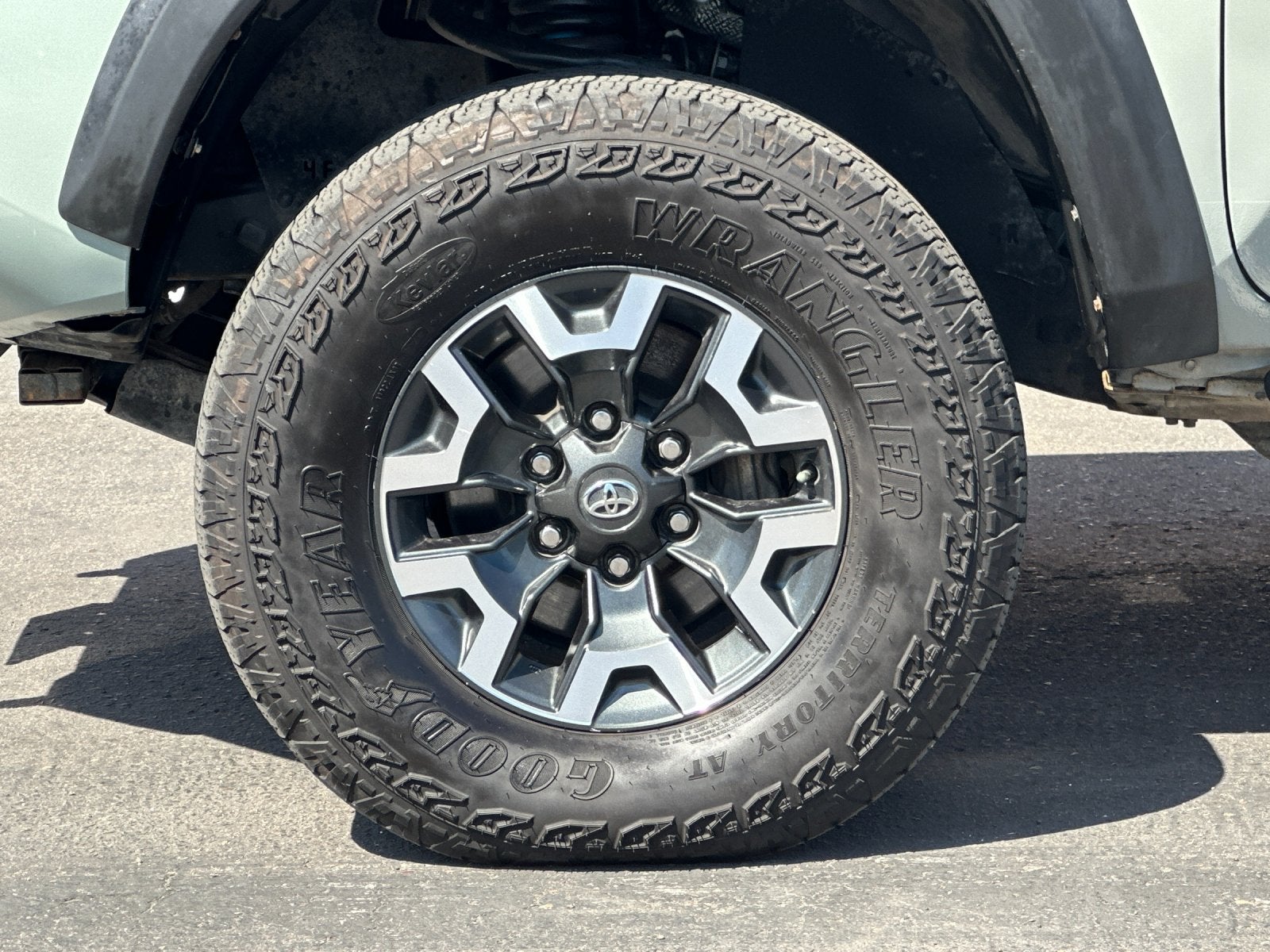 2023 Toyota Tacoma TRD Off-Road V6