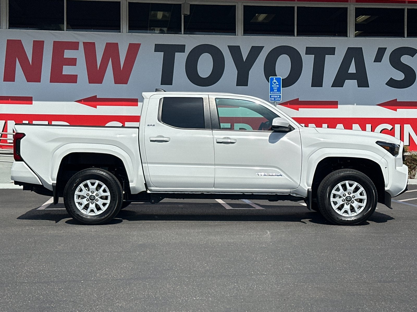 2025 Toyota Tacoma SR5